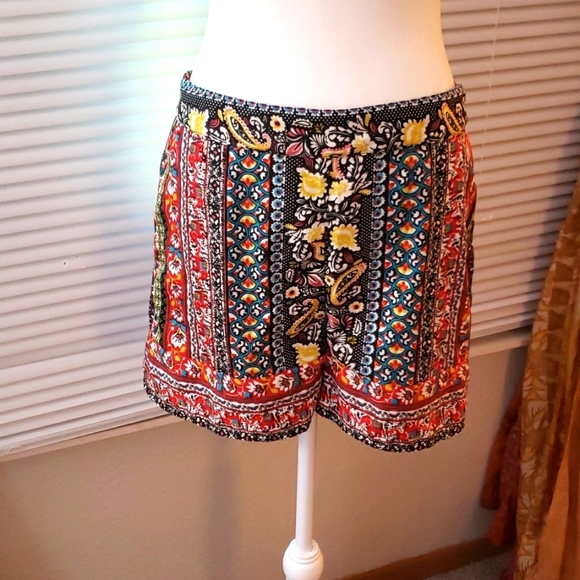 BOOHOO Bohemian Lightweight Shorts - Picture 1 of 3